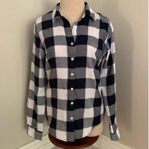 crown & ivy Navy Blue and White Button Up Long Sleeve Size Small